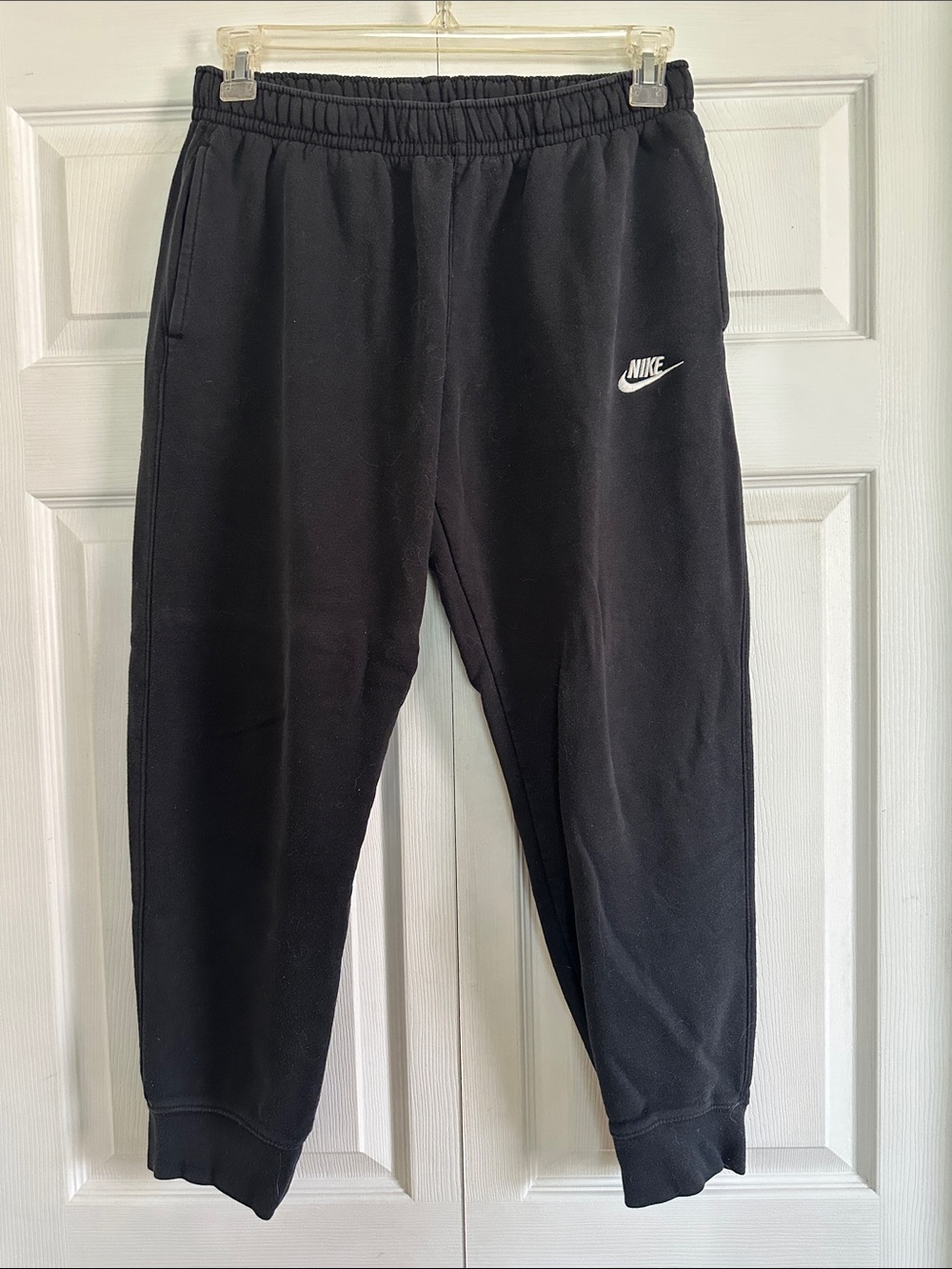Nike Black Fleece Jogger Sweatpants Men’s Medium Embroidered Logo